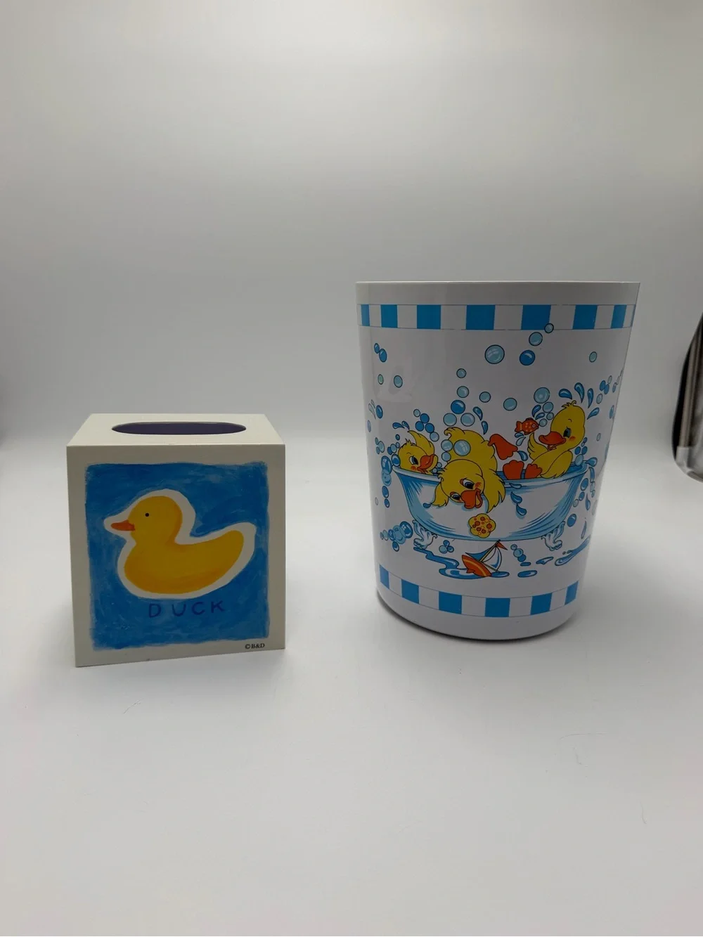 Vintage Duck Bathroom Decor Set Tissue Box Cover Wastebasket Trash Can Kids